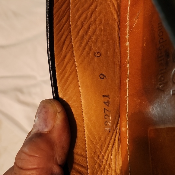 GUCCI BLACK LEATHER HORSEBIT SLIP ON LOAFERS - Picture 9 of 12